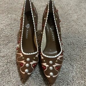 Katy Perry gingerbread heels SZ.7.5